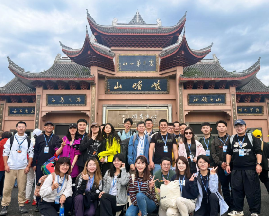 精彩良友｜凝心聚力攀高峰，攜手同行啟新程